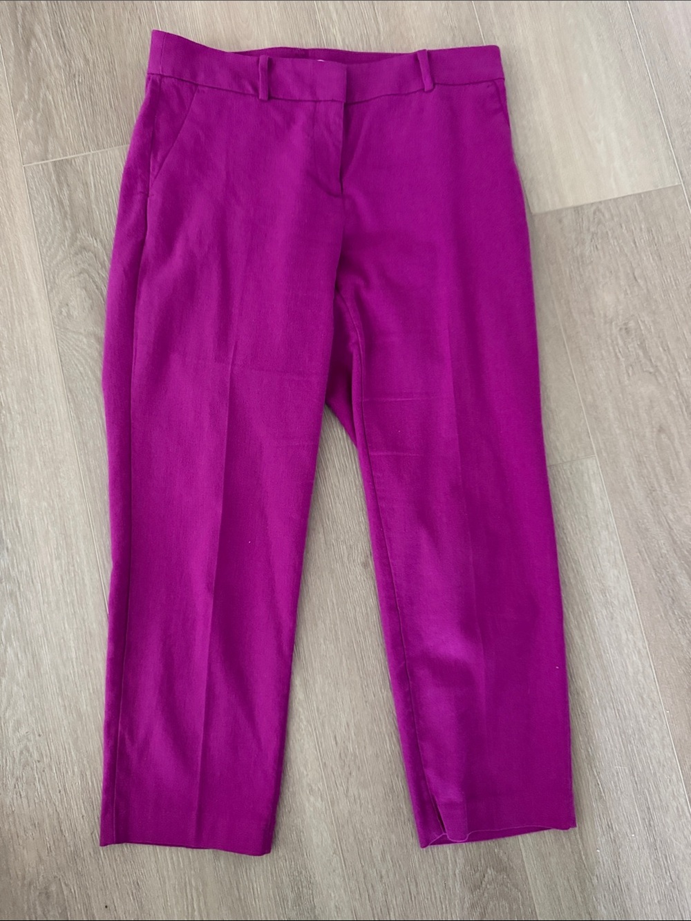 LOFT Straight-Leg Crop Pants in Bold Magenta